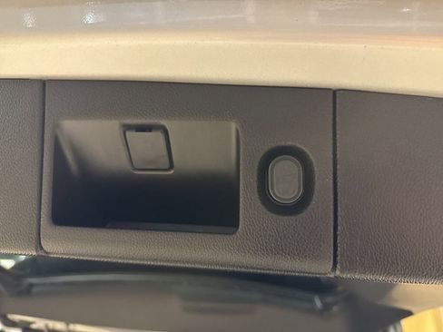 Used 2018 GMC Yukon SLT w/ Open Road Package image 51