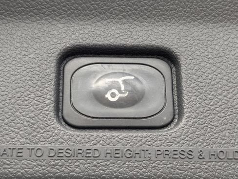 Used 2014 Ford Explorer Limited w/ Equipment Group 302A FWD image 16