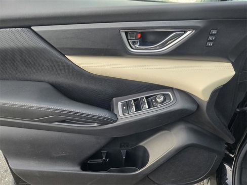 Used 2022 Subaru Ascent Limited image 17