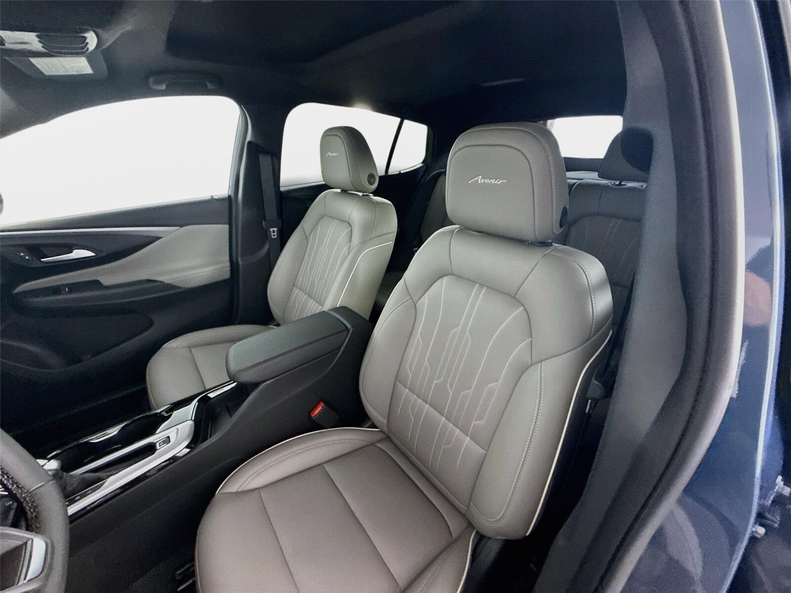 New 2026 Buick Envista Avenir FWD image 11
