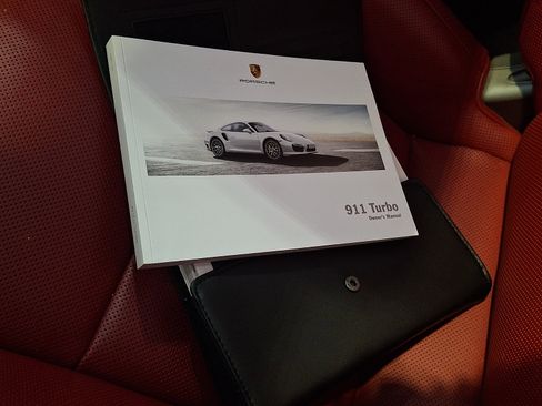 Used 2014 Porsche 911 Turbo image 26