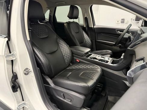 Used 2024 Ford Edge Titanium AWD/4WD image 36