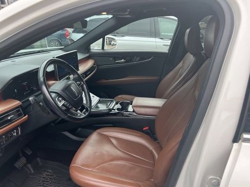 Used 2022 Lincoln Nautilus Reserve image 5