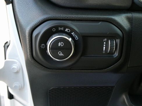 Used 2023 Jeep Gladiator Mojave image 22