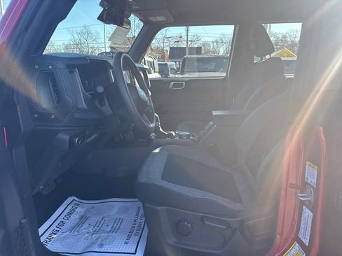 Used 2025 Ford Bronco 4-Door w/ Sasquatch Package image 22