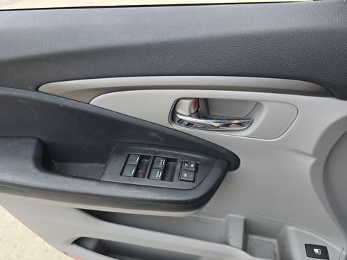 Used 2018 Honda Pilot EX image 21