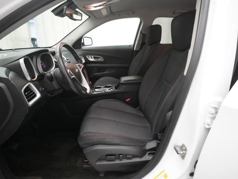 Used 2017 Chevrolet Equinox LT w/ Convenience Package FWD image 7