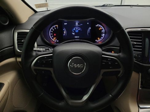 Used 2022 Jeep Grand Cherokee Laredo E image 22