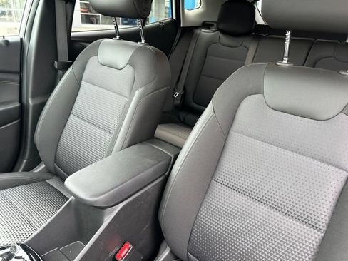 Used 2025 Chevrolet Trax LT FWD image 10