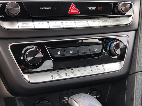 Used 2018 Hyundai Sonata SE FWD image 17
