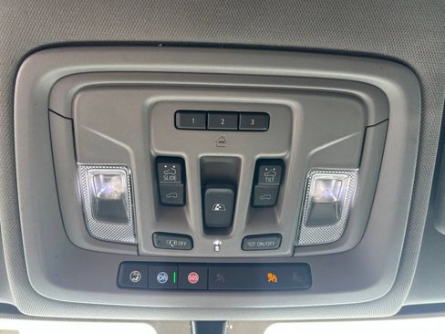 Used 2021 Chevrolet Silverado 3500 LTZ w/ LTZ Convenience Package AWD/4WD image 15