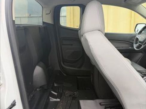 Used 2022 Chevrolet Colorado W/T w/ WT Convenience Package RWD image 14