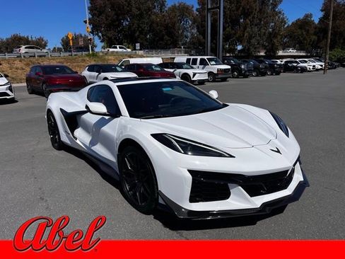 Used 2024 Chevrolet Corvette Z06 w/ Z07 Performance Package image 1