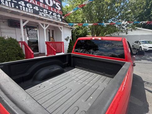 Used 2013 RAM 1500 Express RWD image 21