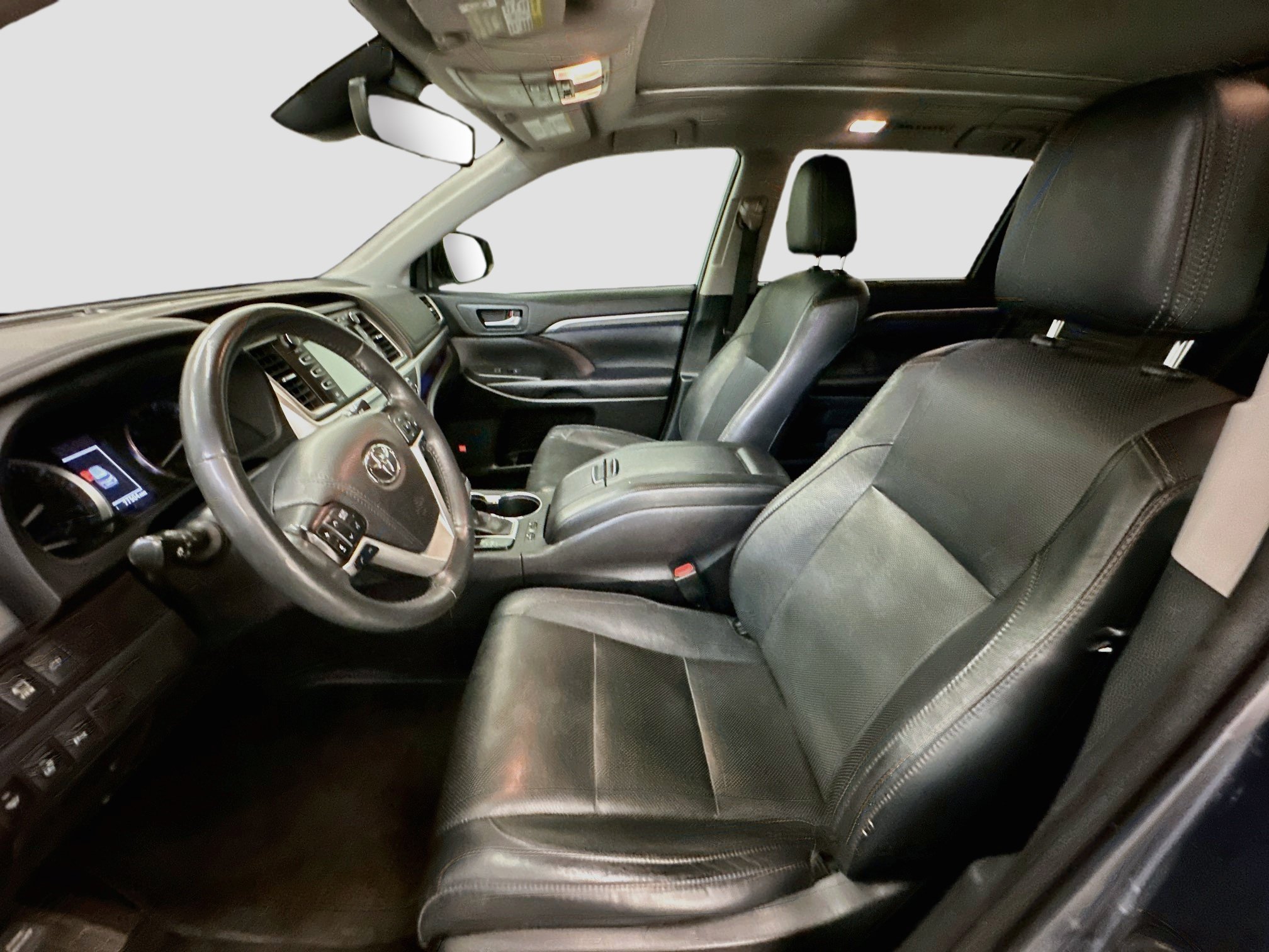 Used 2019 Toyota Highlander Limited Platinum AWD/4WD image 13