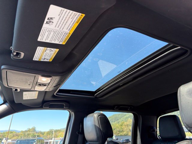 Used 2022 Nissan Frontier PRO-4X w/ Pro-4X Premium Package AWD/4WD image 28