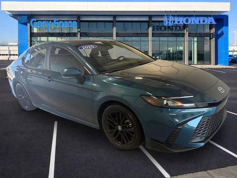 Used 2025 Toyota Camry LE FWD image 1