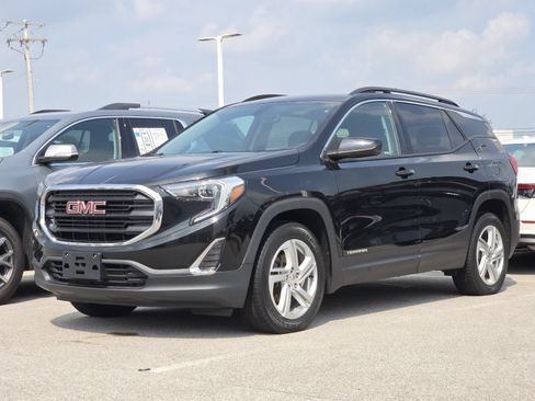 Used 2018 GMC Terrain SLE w/ Driver Convenience Package FWD image 9