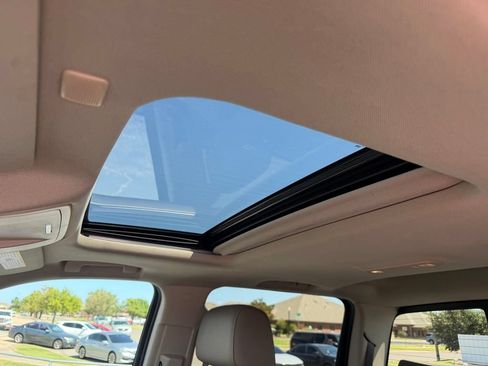 Used 2018 GMC Sierra 1500 SLT w/ SLT Premium Package AWD/4WD image 33