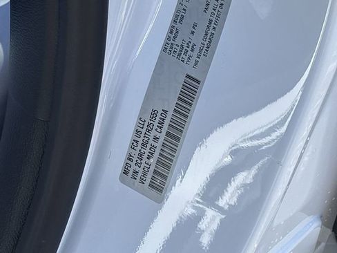 New 2026 Chrysler Pacifica Select image 21