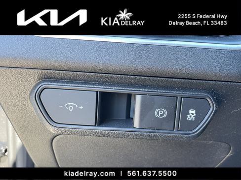 New 2025 Kia K4 LXS image 24