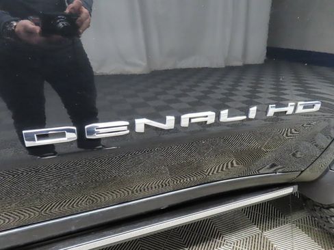 Used 2024 GMC Sierra 3500 Denali w/ Denali Reserve Package image 61