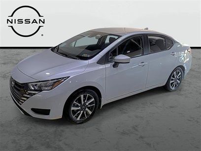 Used 2025 Nissan Versa SV w/ Trunk Package