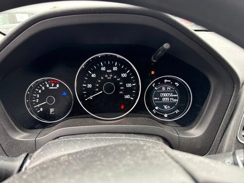 Used 2018 Honda HR-V EX image 27