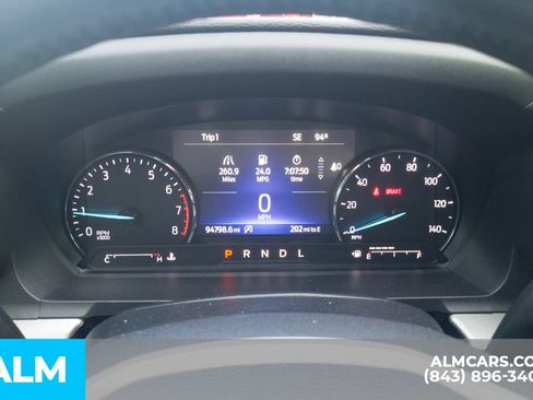 Used 2022 Ford Explorer XLT w/ Equipment Group 202A RWD image 11