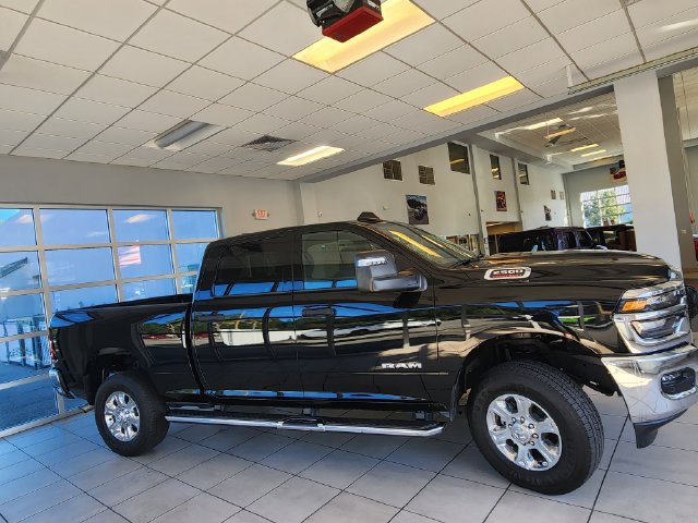 Used 2025 RAM 2500 Big Horn AWD/4WD image 16
