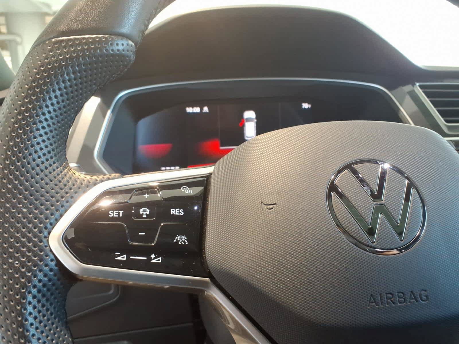 Used 2024 Volkswagen Tiguan SE R-Line AWD/4WD image 20