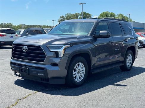Used 2025 Toyota Sequoia SR5 w/ SR5 Premium Package AWD/4WD image 7