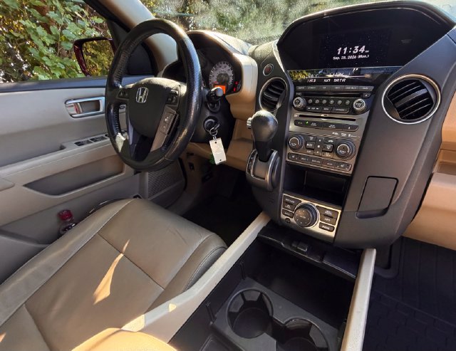 Used 2015 Honda Pilot Touring image 24