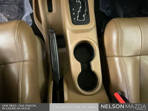 Used 2012 Jeep Wrangler Unlimited Rubicon w/ Connectivity Group AWD/4WD image 37