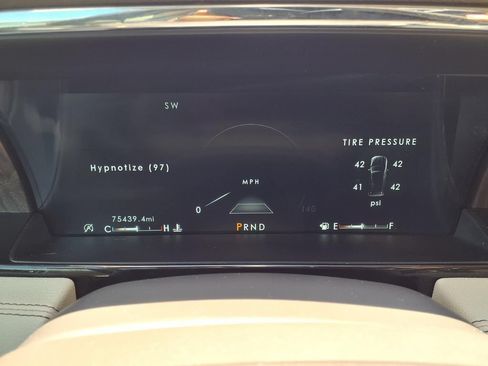 Used 2018 Lincoln Navigator Reserve w/ Technology Package AWD/4WD image 15