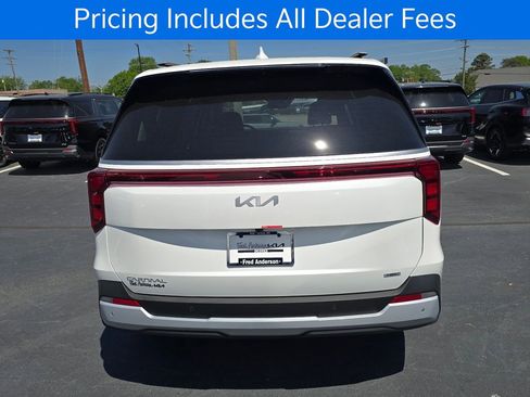New 2026 Kia Carnival EX FWD image 4