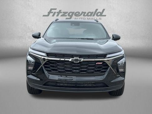 New 2026 Chevrolet Trax RS w/ Sunroof Package FWD image 3