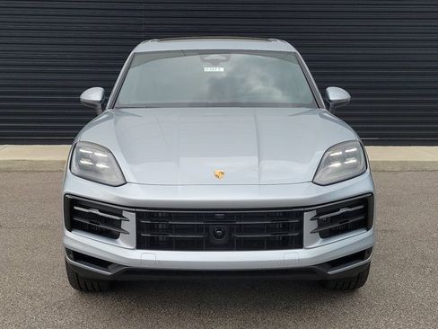 Used 2026 Porsche Cayenne AWD/4WD image 10