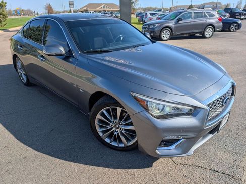 Used 2018 INFINITI Q50 Luxe w/ Sensory Package (Luxe) image 3