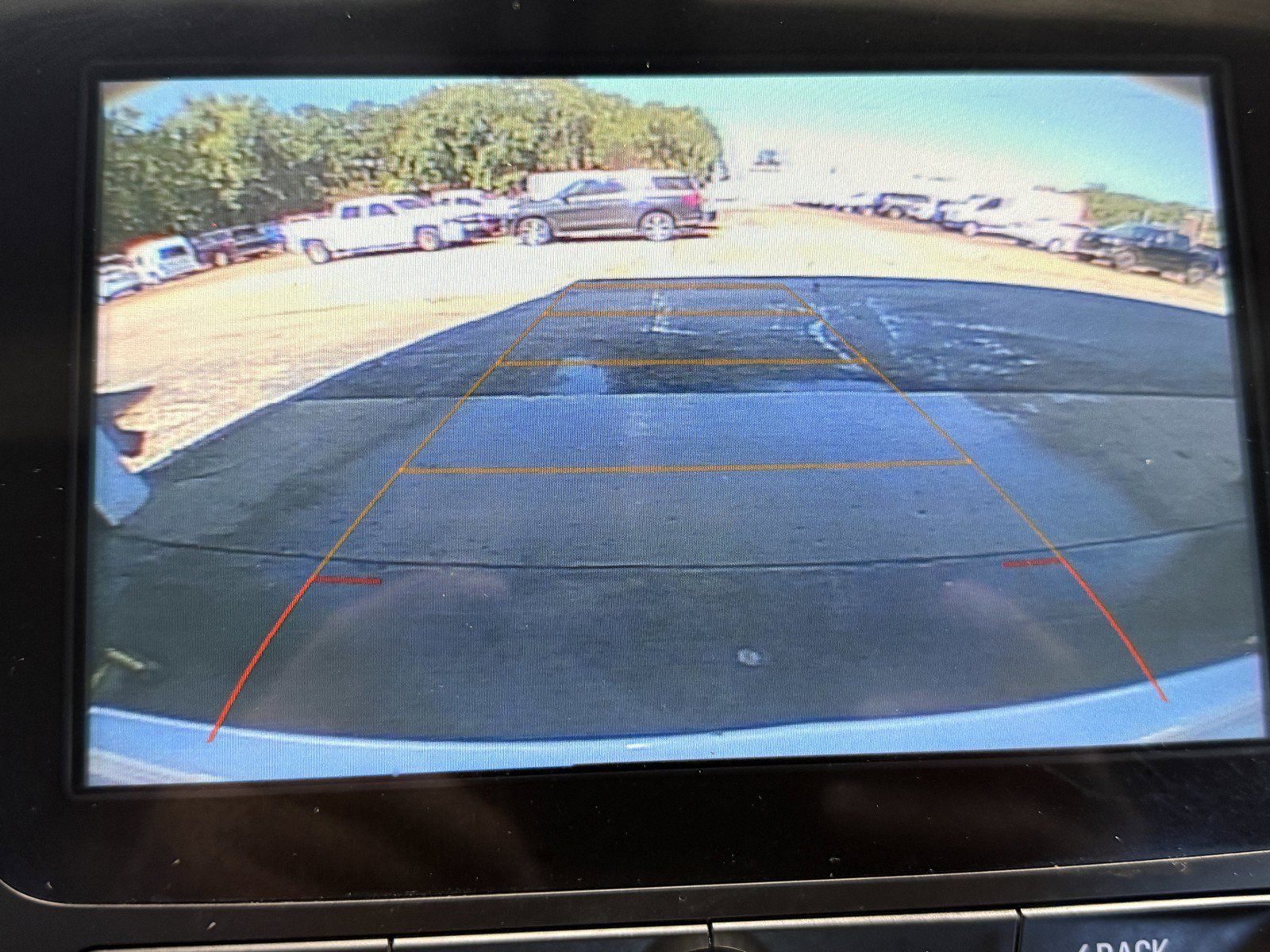 Used 2018 Chevrolet Equinox LT w/ Sun & Infotainment Package FWD image 13