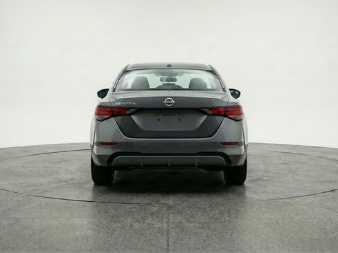Used 2025 Nissan Sentra SV image 6