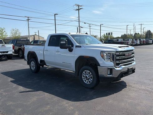 Used 2022 GMC Sierra 2500 SLE w/ SLE Convenience Package AWD/4WD image 2