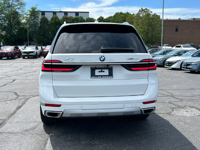 Used 2024 BMW X7 xDrive40i AWD/4WD image 4
