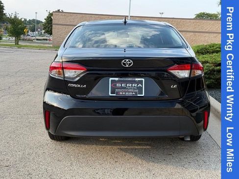 Used 2025 Toyota Corolla LE w/ LE Premium Package FWD image 4