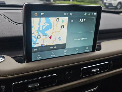 Used 2023 Lincoln Aviator Reserve w/ Equipment Group 201A image 37