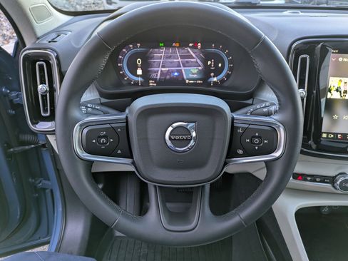 Used 2024 Volvo XC40 B5 Plus w/ Protection Package Premier image 16