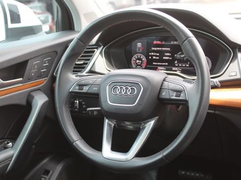 Used 2023 Audi Q5 2.0T Premium Plus w/ Premium Plus Package AWD/4WD image 24