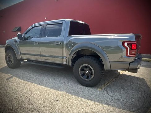 Used 2017 Ford F150 Raptor w/ Equipment Group 802A Luxury AWD/4WD image 3