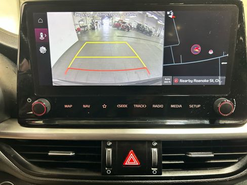 Used 2023 Kia Forte GT-Line FWD image 5
