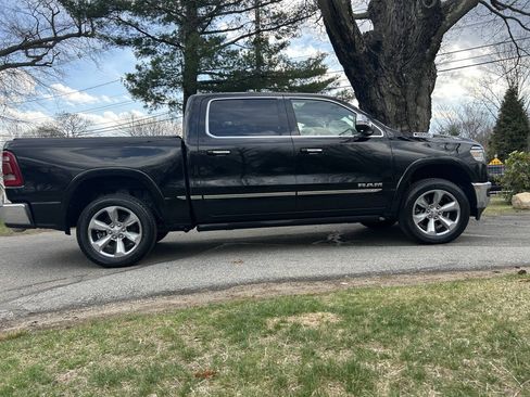 Used 2021 RAM 1500 Limited AWD/4WD image 11